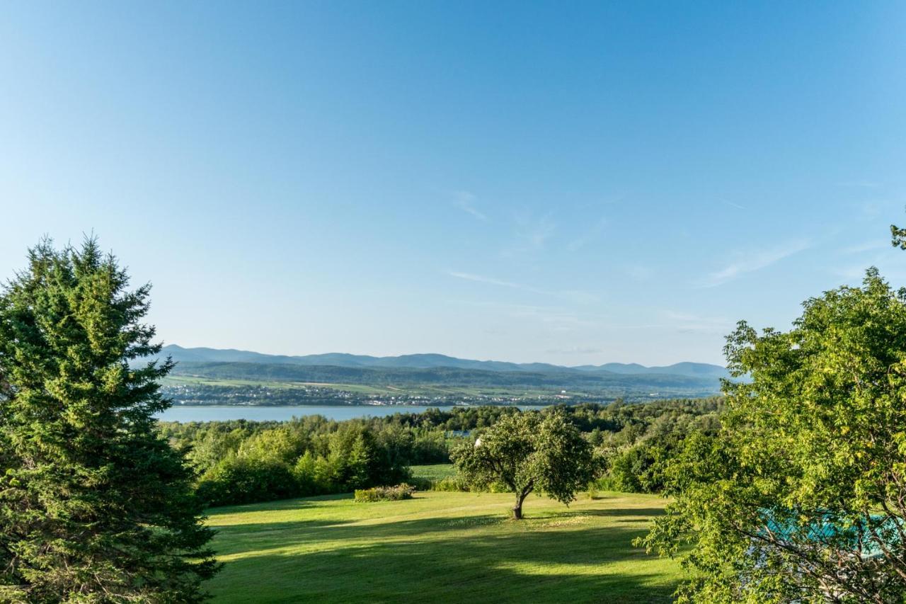 Апартаменты L'Ile-Do - Ile D'Orleans Saint-Pierre-de-l'Ile-d'Orleans Экстерьер фото